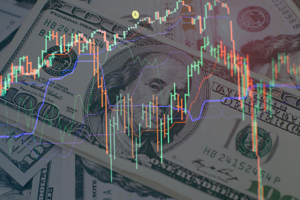 Grafico dei prezzi tecnici e indicatore, grafico a candeliere rosso e verde sullo schermo a tema blu, volatilità del mercato, tendenza su e giù. Trading azionario, sfondo cripto valuta. - Foto, immagini
