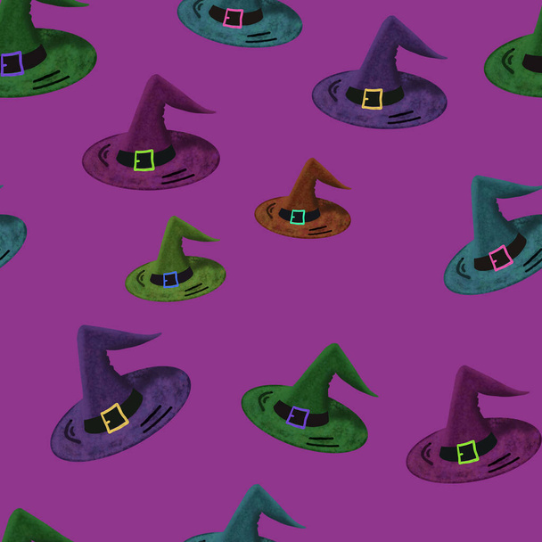 紫色の背景に多色の魔女の帽子とシームレスなパターン。魔法のハロウィーンのパターン。ウィッチクラフト。包装、壁紙、テキスタイル、ファブリックデザイン - 写真・画像