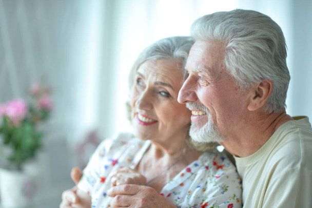 cheerful senior couple at home  - Foto, afbeelding