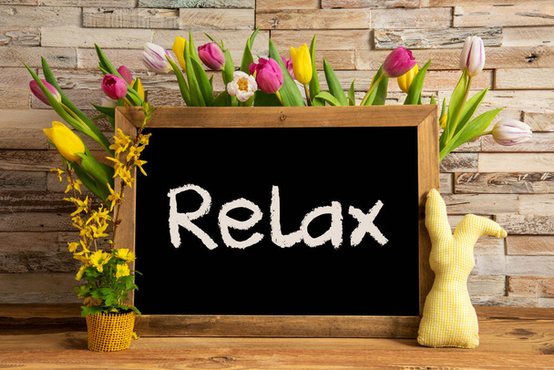 Tulip Flowers, Bunny, Brick Wall, Blackboard, Text Relax - Φωτογραφία, εικόνα