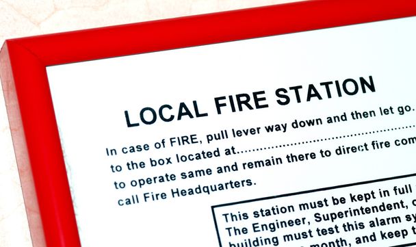 οδηγίες σχετικά με τον τοπικό σταθμό πυρκαγιά σε ένα κτίριο - Φωτογραφία, εικόνα