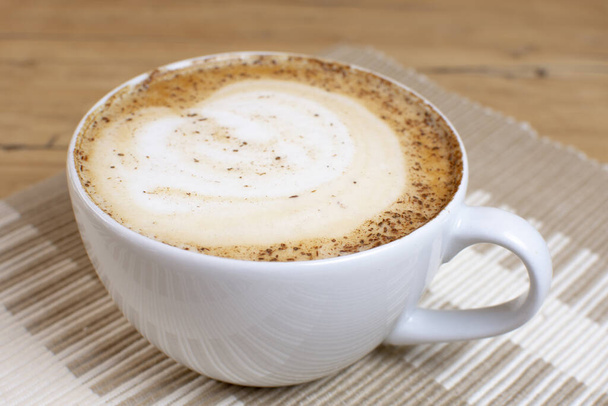 Bílý šálek Cappuccino Cafe - Fotografie, Obrázek