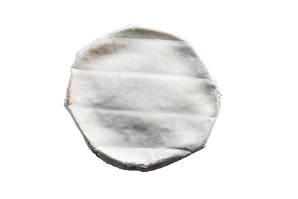 Queso Brie. Sabroso camembert aislado sobre un fondo blanco
. - Foto, imagen