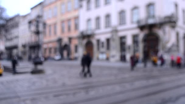 Abstract Defokussierter verschwommener Hintergrund vieler Menschen auf der Straße - Filmmaterial, Video