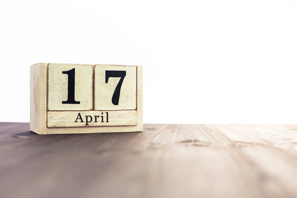 17 avril, quatrième mois du clendar - espace de copie pour le texte à côté du symbole d'avril
 - Photo, image