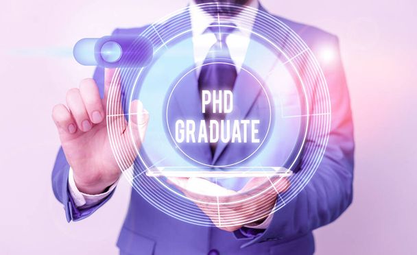 Conceptuele handschrift toont Phd Graduate. Zakelijke foto presentatie hoogste universitaire graad die wordt verleend na een cursus. - Foto, afbeelding