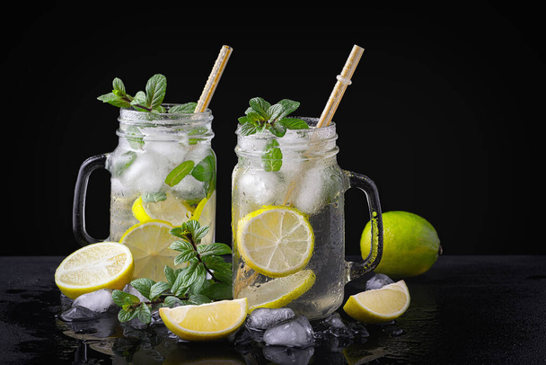  Mojito cocktail in a bur on a rustic table. - Fotografie, Obrázek