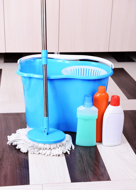 House cleaning with mop - 写真・画像