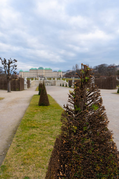 Het fragment van het oude paleis in Belvedere. Architectuurfotografie. Wien. Wenen. Oostenrijk. Europa. - Foto, afbeelding