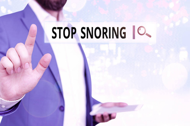 Textschreiben hört auf zu schnarchen. Geschäftskonzept für lautes Atmen im Schlaf durch vibrierendes Atemwegsgewebe. - Foto, Bild