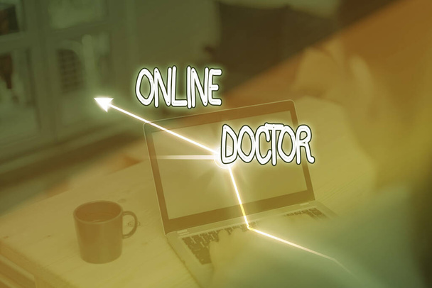 Az online doktort bemutató feljegyzés. Üzleti fotó bemutató egészségügyi szakemberek szállít szolgáltatásokat az interneten keresztül. - Fotó, kép
