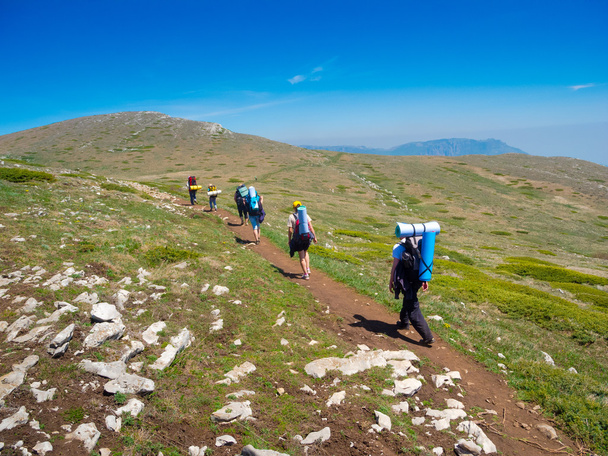 Hikers group trekking in Crimea - Foto, Imagem