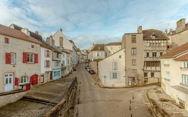 Langres cidade histórica em Champagne Ardenne France Europe
 - Foto, Imagem