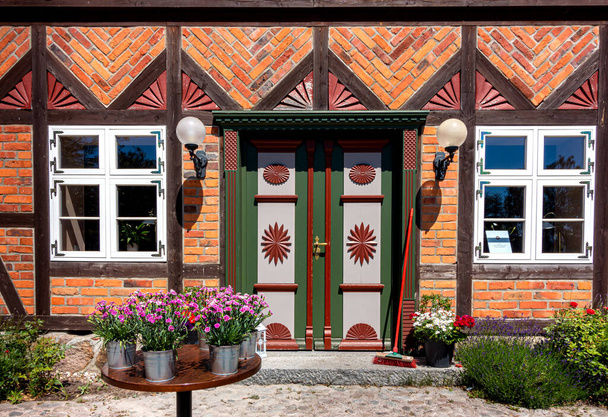 Bauernhaus an der Küste in Norddeutschland - Foto, Bild