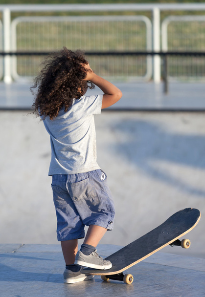 boy with skateboard - Fotoğraf, Görsel