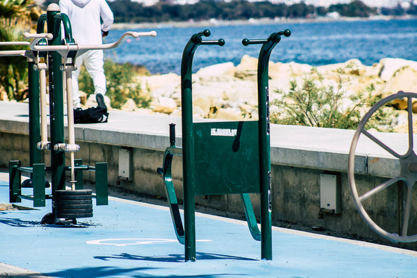 Limassol Cyprus 20 березня 2020 Вид на громадські спортивні об'єкти без будь-кого через епідемію Коронавірусу в місті Лімасол - Фото, зображення
