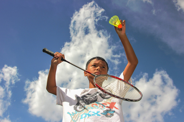 urheilu poika sulkapallo
 - Valokuva, kuva