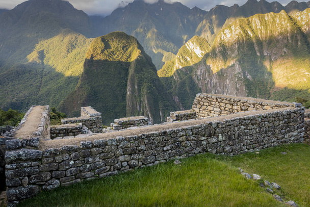 ペルーのマチュピチュ遺跡の眺め - 写真・画像