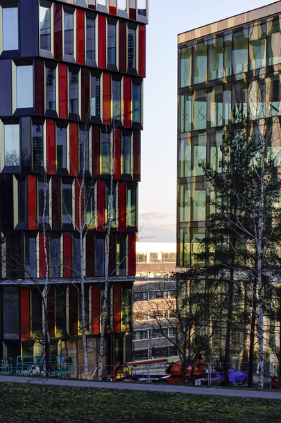 Stockholm, Zweden Het Sthlm 01-gebouw bij dageraad - Foto, afbeelding