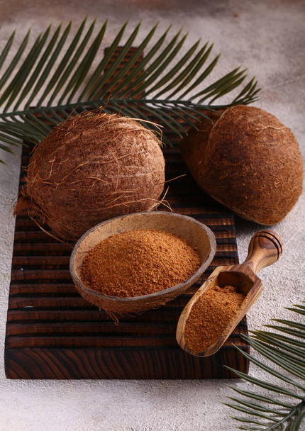 natural organic coconut sugar for dessert - 写真・画像