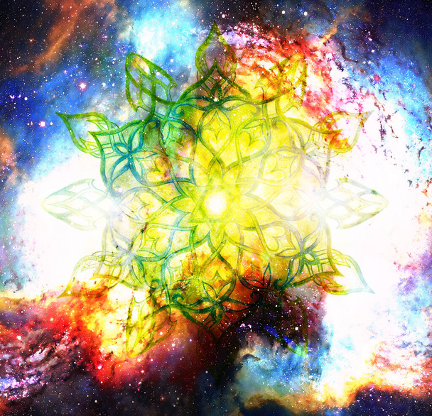 Mandala ornemental dans l'espace cosmique, Chakra du cœur
 - Photo, image