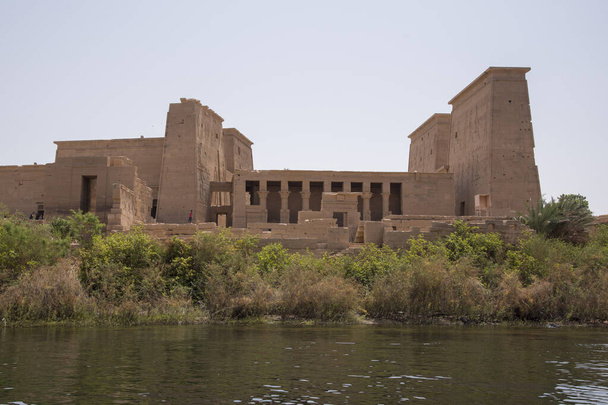 Świątynia Philae na Nilu, Aswan, Egipt, na wyspie Agilkia. - Zdjęcie, obraz