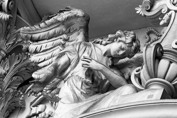 クロス、ベルリン大聖堂と天使たち - 写真・画像