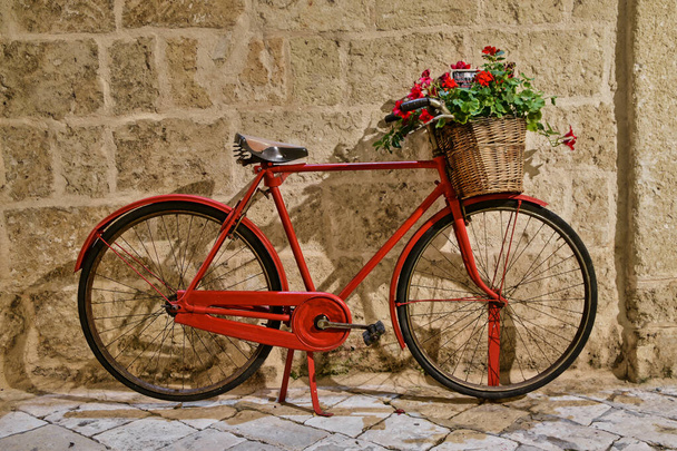 Kam abends über dieses schöne Fahrrad in der Region Apulien - Foto, Bild