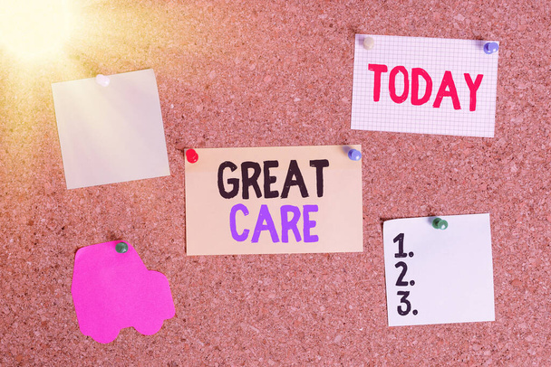 Conceptual hand writing showing Great Care. Business photo text to treat someone with great or excessive care or kindness Corkboard size paper thumbtack sheet billboard notice board. - Photo, Image