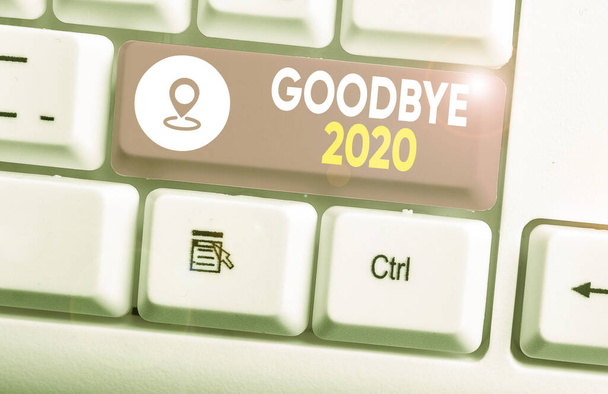Kézírás szöveg Viszlát 2020. Fogalom jelentése kifejezni jó kívánságait, amikor elválnak, vagy a végén a tavalyi év. - Fotó, kép