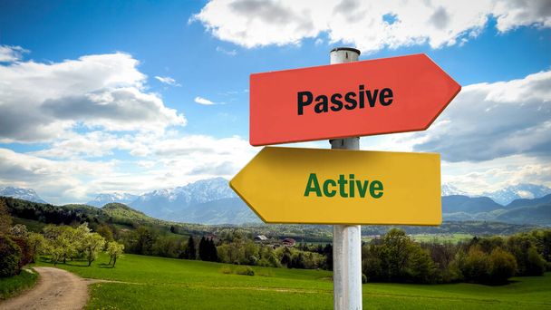 Straat teken de richtings manier naar actief versus passief - Foto, afbeelding