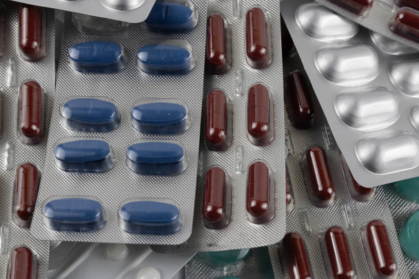 Medikamentenpackung in Tablettenform. Fotografieren von Arzneimitteln - Foto, Bild