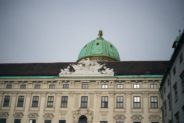 Edifício antigo na Europa na capital da Áustria em Viena
 - Foto, Imagem