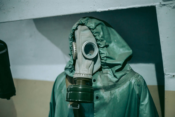 Régi szovjet gázmaszkok a csernobili baleset felszámolása során használt sugárzás ellen - Fotó, kép