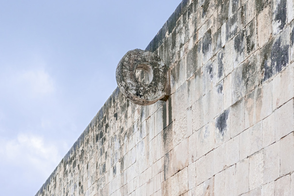 celem w sądzie piłkę w Chichén Itzá, Meksyk - Zdjęcie, obraz