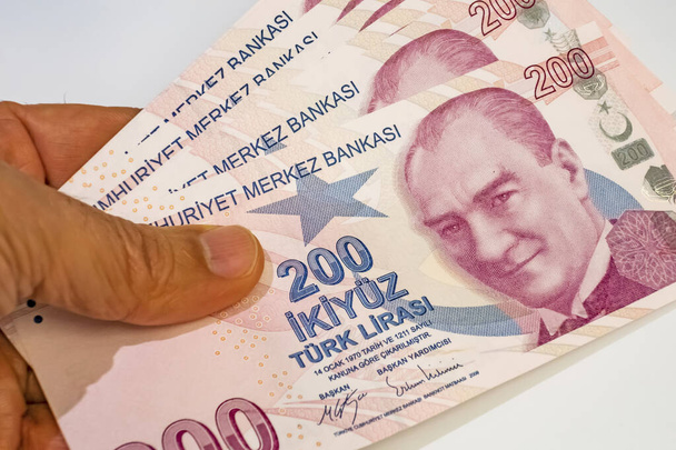 zblízka 200 turkyně lira bankovky na bílém pozadí - Fotografie, Obrázek