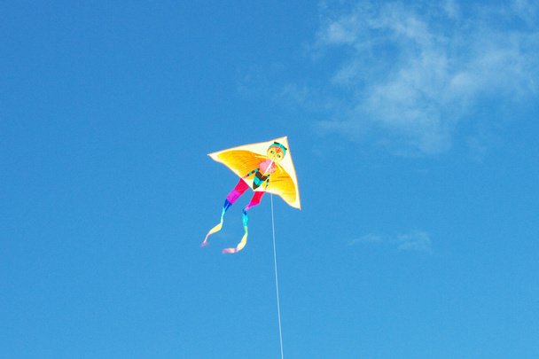kite surfingu w niebo - Zdjęcie, obraz