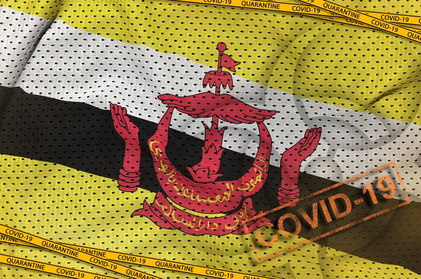 Drapeau Brunei Darussalam et symbole de danger biologique Covid-19 avec ruban et timbre orange de quarantaine. Coronavirus ou pandémie 2019-nCov concept de virus
 - Photo, image