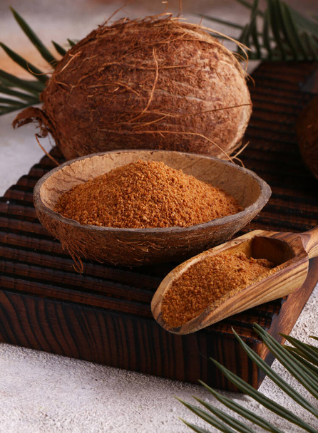 natural organic coconut sugar for dessert - 写真・画像