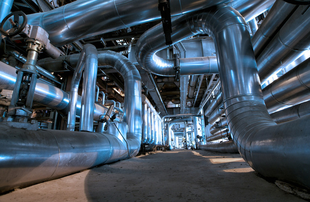 zona industrial, tuberías y equipos de acero - Foto, Imagen