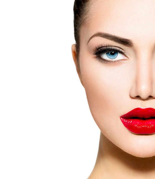 Beauty Portrait. Professional Makeup for Brunette with Blue eyes - Фото, зображення