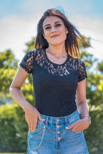 beautiful young woman in summer park - Fotografie, Obrázek