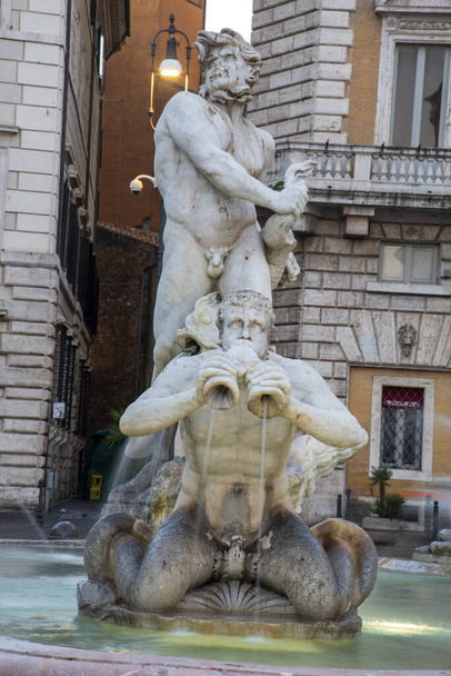 Architektur in Rom auf der Piazza Navona.  - Foto, Bild