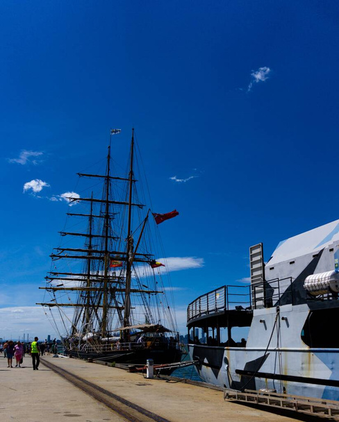 Melbourne, VIC / Australia - Mar 1 2020: Tall ship docking during day time with sunny blue sky - Photo, Image