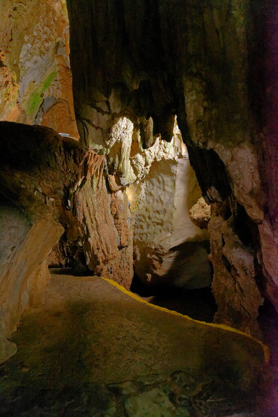 Cueva del Indio. Cueva India - Vinales - Cuba. Los amerindios guanajatabey, un grupo indígena nativo de la región, una vez utilizaron la cueva como refugio
. - Foto, Imagen