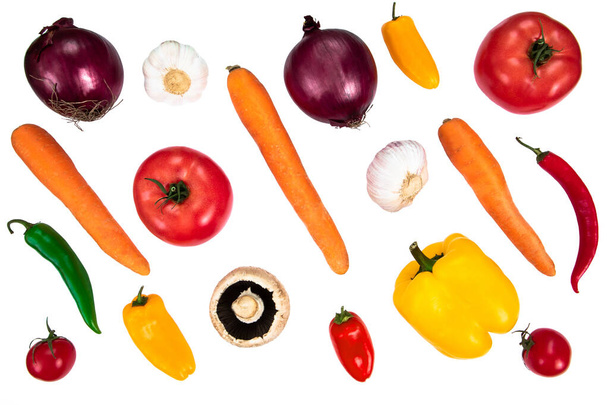 Sammlung von frischem Gemüse isoliert auf weißem Hintergrund. Essen oder gesunde Ernährung - Foto, Bild