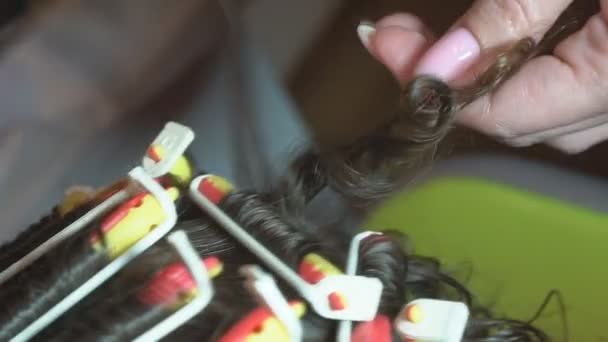 Peinado para mujer en una peluquería
 - Imágenes, Vídeo
