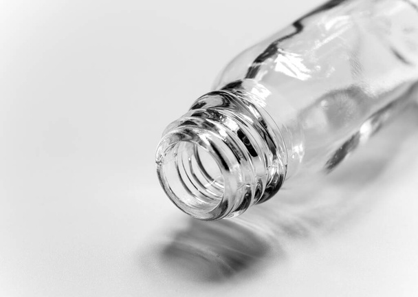 Primer plano de botella de vidrio
 - Foto, imagen