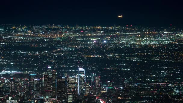 Los Angeles Downtown and LAX Airport Ultra Telephoto Night Time Lapse California USA - Záběry, video