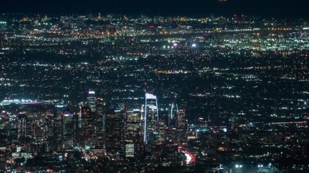 Λος Άντζελες Downtown και αεροδρόμιο LAX Ultra Telephoto Tilt Up Night Time Lapse Καλιφόρνια ΗΠΑ - Πλάνα, βίντεο